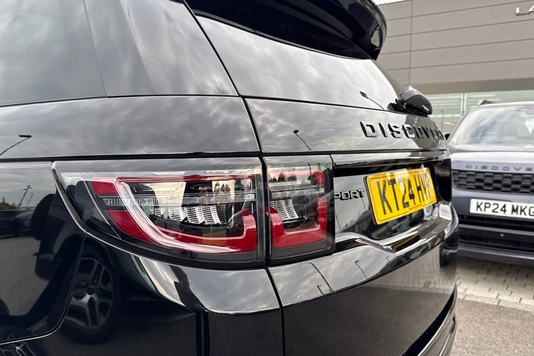2024 Land Rover Discovery Sport 2.0 D200 Dynamic HSE 5dr SUV DIESEL Automatic