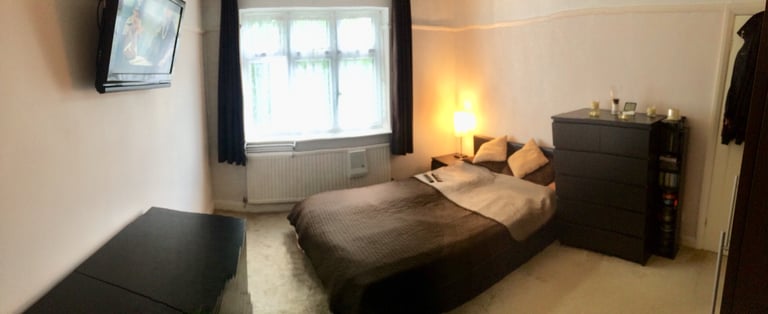 Good Size-High Spec Double Room to rent, Ealing – Pitshanger – Hanger Lane 