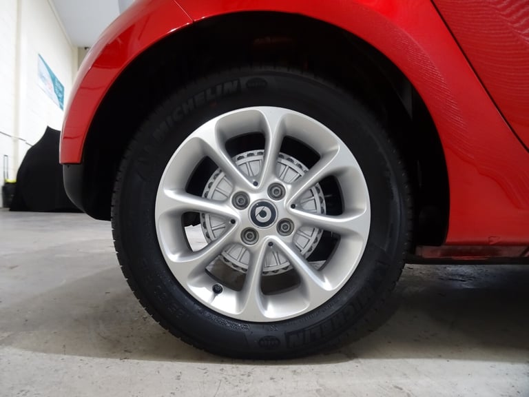 2018 smart forfour 0.9 Turbo Passion 5dr Automatic **LOW MILEAGE*ONLY 12000 MILES FROM NEW** HATC...