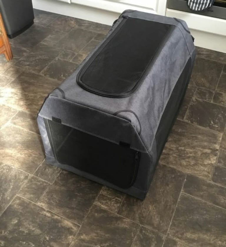 Dog crate, fabric medium 