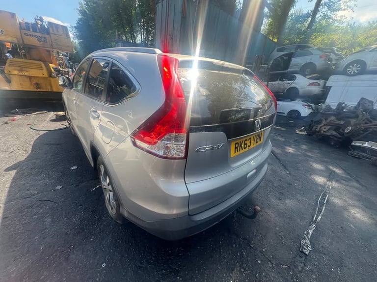  HONDA CR-V 2013 2.2 DIESEL BREAKING FOR PARTS 