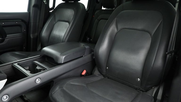 2023 Land Rover Defender 110 3.0 D250 MHEV X-Dynamic HSE SUV 5dr Diesel Auto 4WD Euro 6 (s/s) (25...