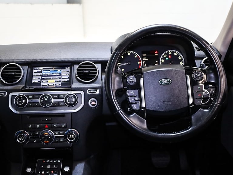 2015 Land Rover Discovery 4 SD V6 HSE SUV Diesel Automatic