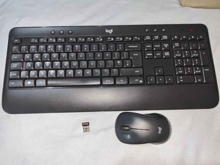 image for LOGITECH K540 WIRELESS KEYBOARD UK LAYOUT & M310 WIRELESS MOUSE + USB RECEIVER