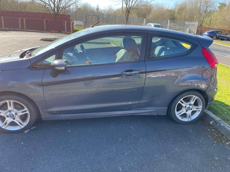 Ford, FIESTA, Hatchback, 2011, Manual, 1560 (cc), 3 doors