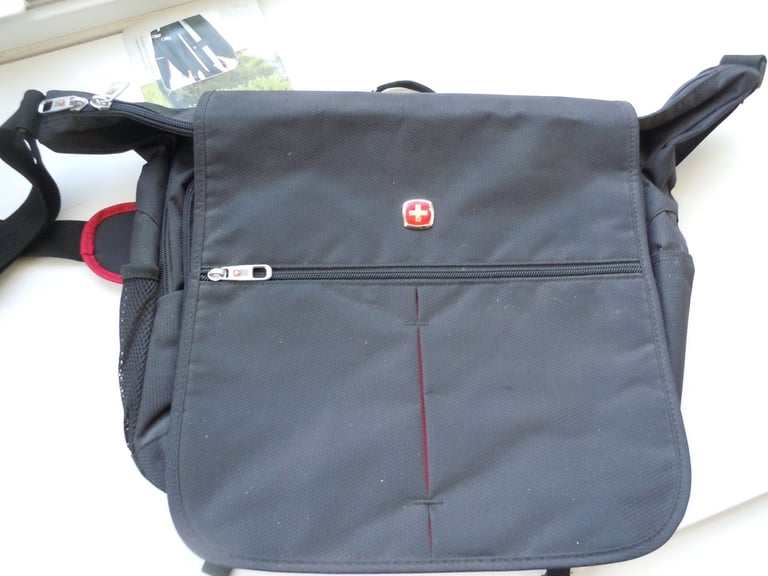 Laptop shoulder bag by Wenger -New - Perfect condition