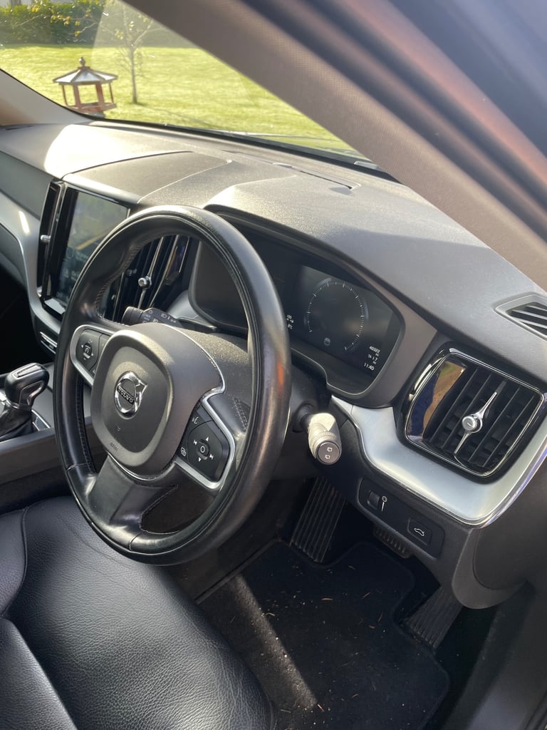 Volvo, XC60, Momentum Pro Estate, 2018, Semi-Auto, 1969 (cc), 5 doors