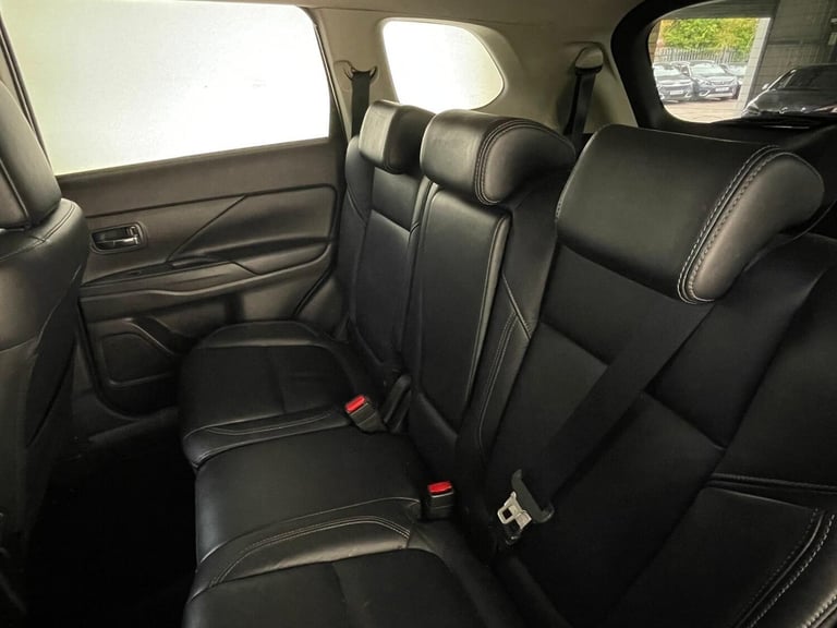 2020 Mitsubishi Outlander 2.0 MIVEC Exceed CVT 4WD Euro 6 (s/s) 5dr ESTATE Petrol Automatic