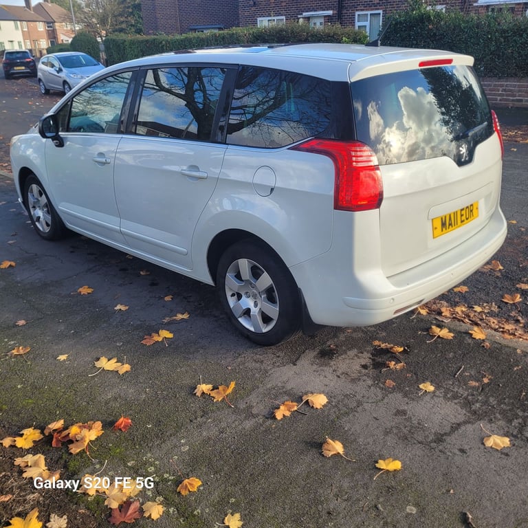 Peugeot, 5008, MPV, 2011, Manual, 1560 (cc), 5 doors