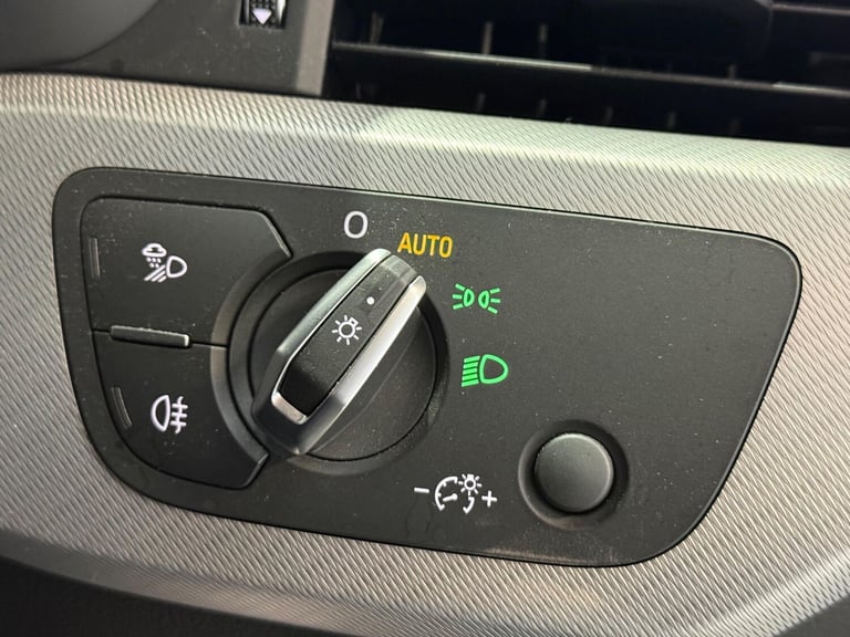 2019 Audi A4 Avant 2.0 TDI 35 Sport Estate 5dr Diesel S Tronic Euro 6 (s/s) (150 ps) ESTATE Diese...