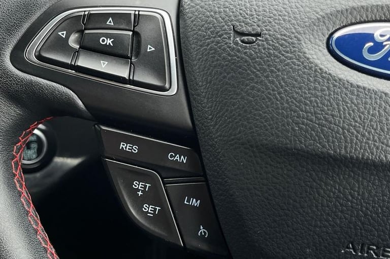 2018 Ford Kuga 2.0 TDCi 180 ST-Line X 5dr Auto SYNC3 NAVIGATION, FRONT &amp; REAR PARKING SENS Es...
