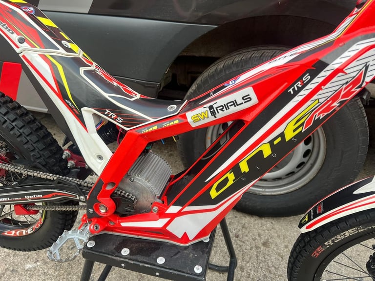 2022 TRS On-E RR 20 Kids Electric Trials Bike - Children's Off-Road Fun Quiet