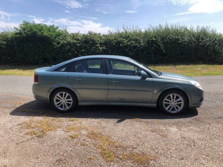 VAUXHALL VECTRA 1.8 VVT SRI 5 DOOR - 2007 07 REG - MOT TIL FEBRUARY 2026