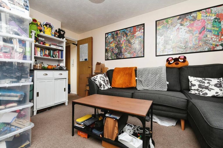 ONE BEDROOM 