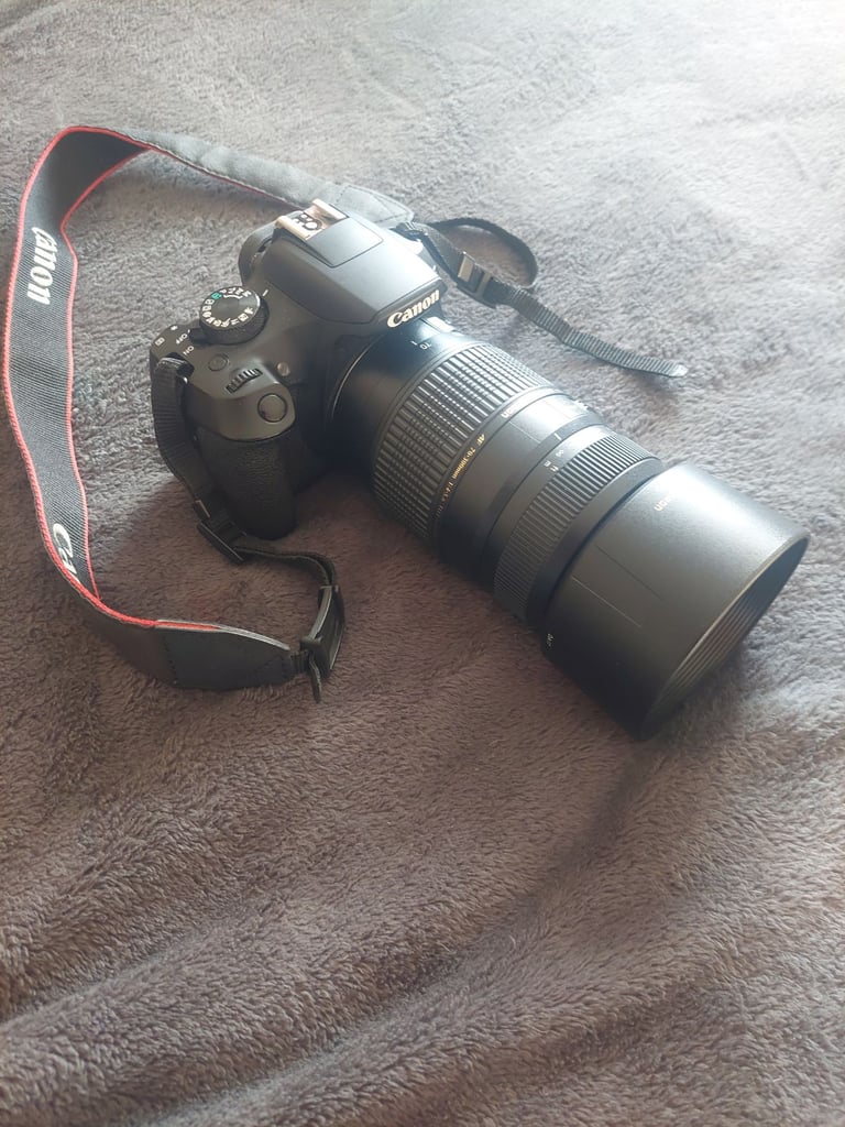 Canon 1300d with Tamron 70-300mm lens