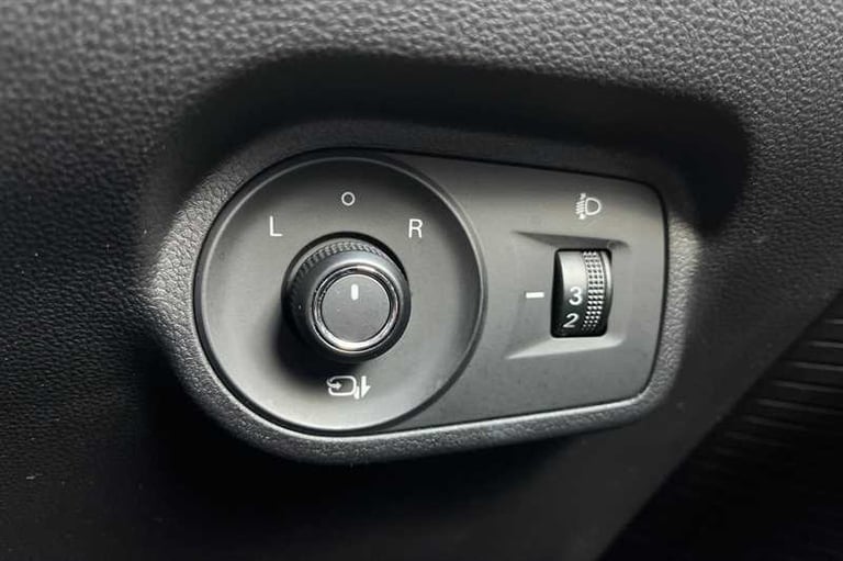 2023 MG MG4 64kWh Trophy Long Range Hatchback 5dr Electric Auto (203 ps) Hatchback Electric Autom...