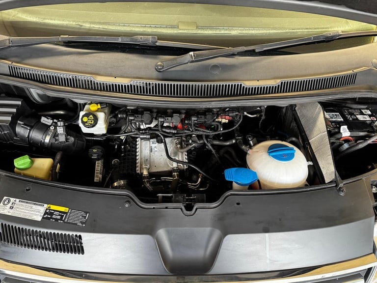 2017 Volkswagen Transporter 2.0 BiTDI T32 BlueMotion Tech Highline Kombi FWD SWB Euro 6 (s/s) 5dr...