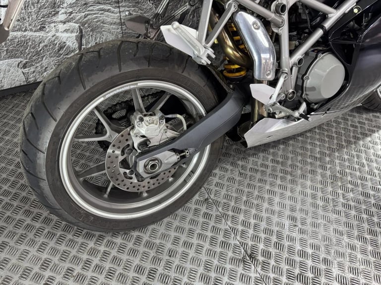 DUCATI 749 DARK 2006