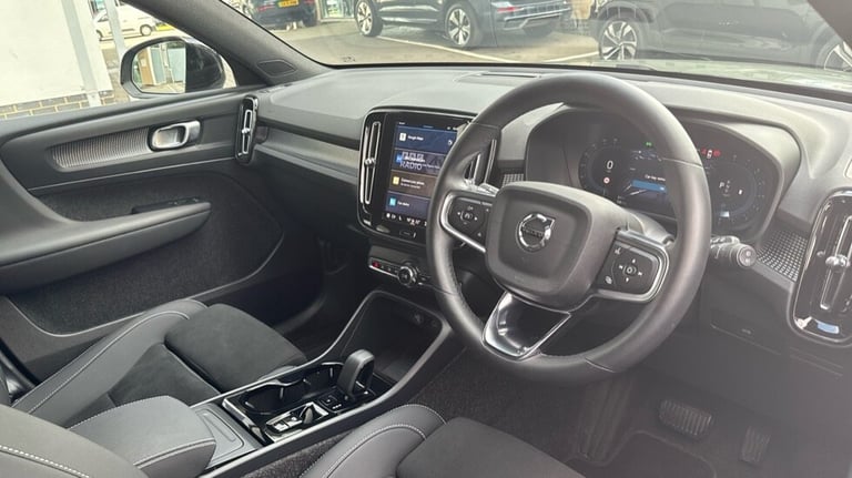 2025 Volvo XC40 Plus, B4 Mild hybrid, Petrol, Dark Estate Petrol Automatic