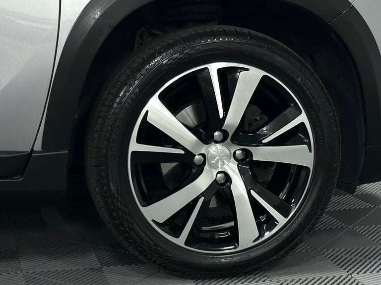 2019 Peugeot 2008 GT Line 1.2 Auto PureTech EAT6 ( 110 bhp ) HATCHBACK Petrol Automatic
