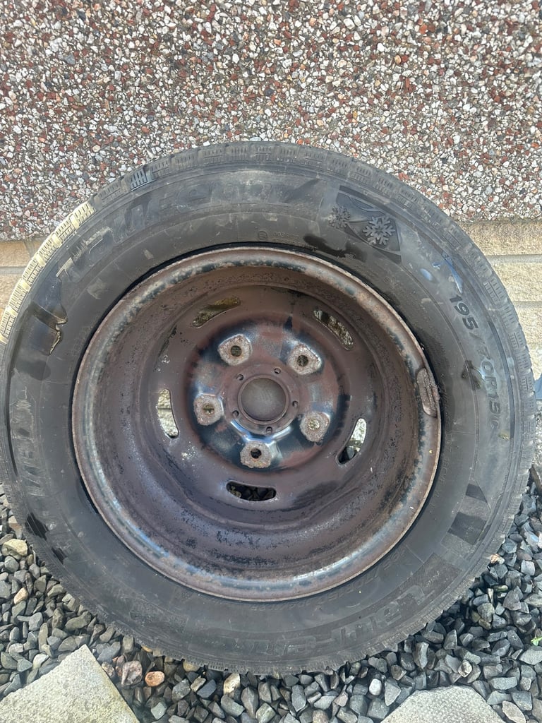 Ford transit van 195/70/15 spare wheel & tyre 195 70 15 mk6 mk7 parts good rim