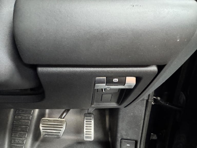 2023 Land Rover Defender 130 3.0 D300 MHEV X Auto 4WD Euro 6 (s/s) 5dr ESTATE Diesel Automatic