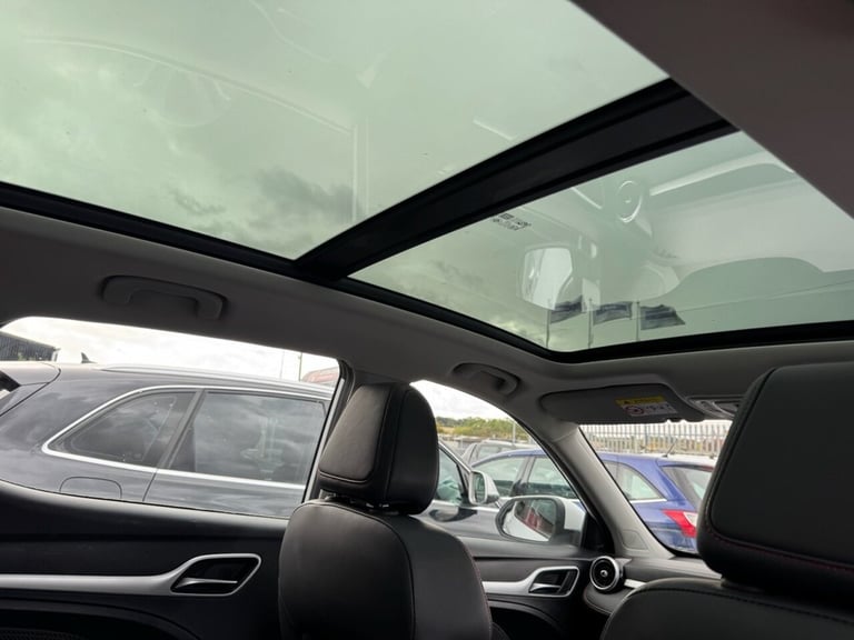 2021 MG MG ZS 72.6kWh Trophy Long Range SUV 5dr Electric Auto (156 ps) HATCHBACK ELECTRIC Automatic