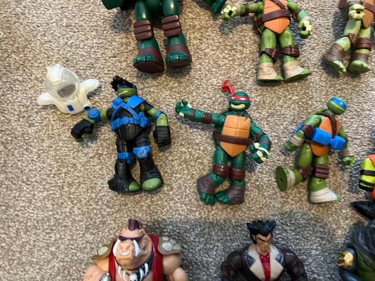 Teenage mutant ninja turtles toy bundle 