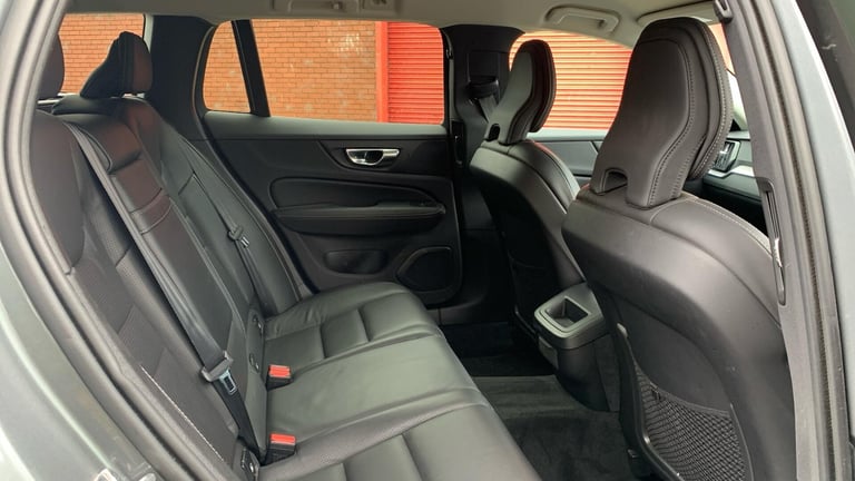 2020 Volvo V60 2.0 D3 Inscription Plus Estate 5dr Diesel Auto Euro 6 (s/s) (150 ps) ESTATE Diesel...