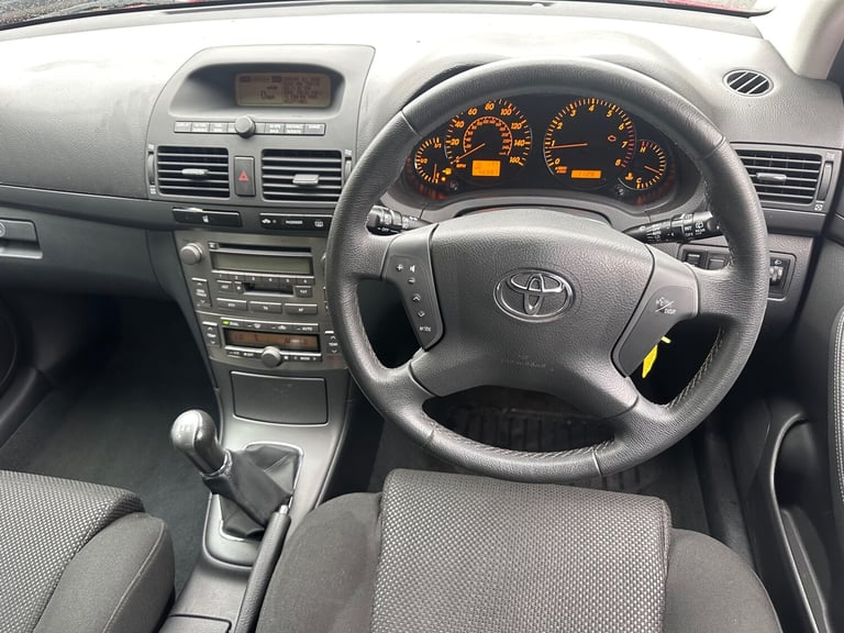 2004 Toyota Avensis 2.0 VVT-i T4 5dr ESTATE Petrol Manual