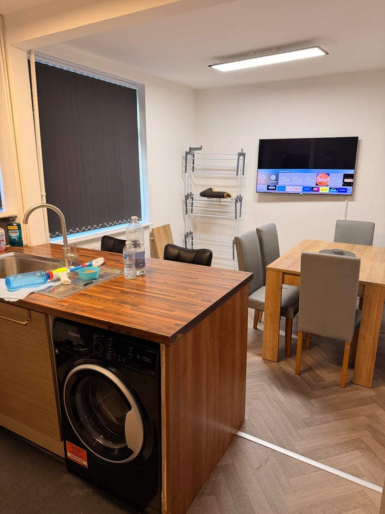 Room to let in shared house (3 Available)