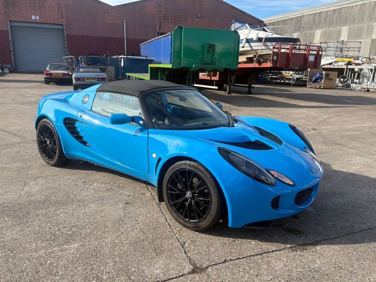 2002 Lotus Elise Elise 2dr CONVERTIBLE Petrol Manual