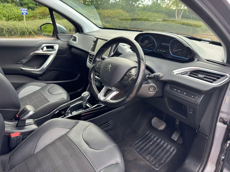 2016 Peugeot 2008 1.2 PureTech Allure EAT Euro 6 (s/s) 5dr HATCHBACK Petrol Automatic
