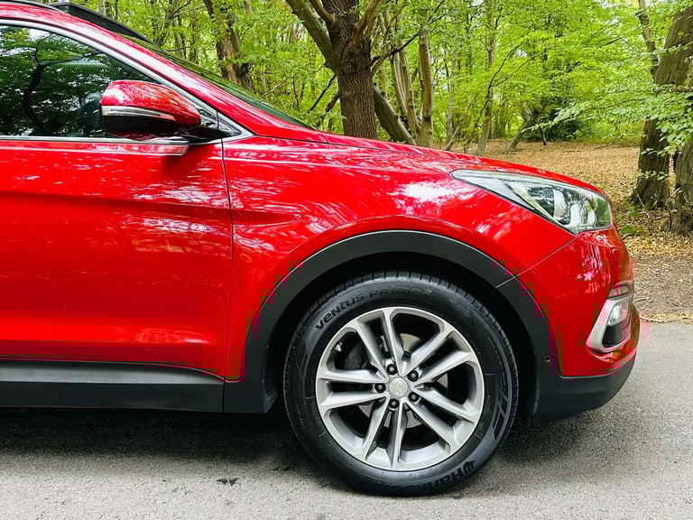 2016 Hyundai Santa Fe 2.2 Santa Fe Premium SE Blue Drive CRDi Auto 4WD 5dr SUV Diesel Automatic