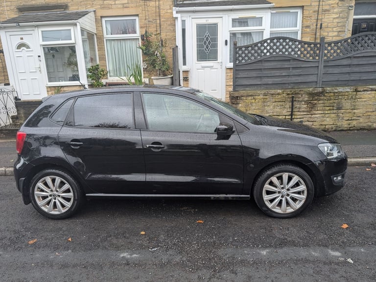Volkswagen, POLO, Hatchback, 2011, Manual, 1.6 diese, 5 doors