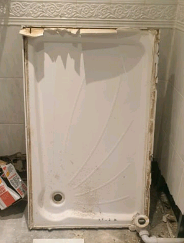 Free shower tray
