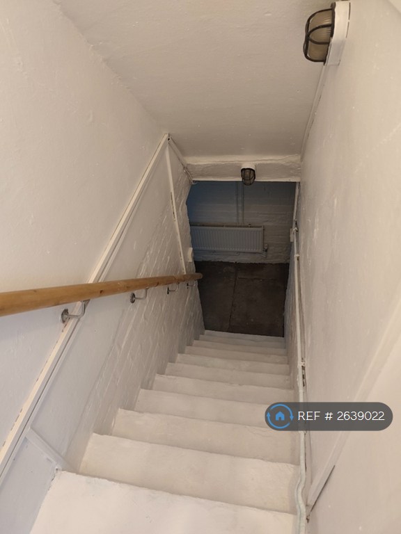 2 bedroom house in Stanley Road, Huddersfield, HD3 (2 bed) (#2639022)
