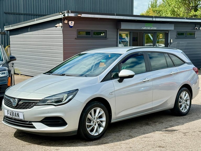 2020 Vauxhall Astra 1.2 Turbo SE Sports Tourer Euro 6 **Low Miles - 50 MPG**