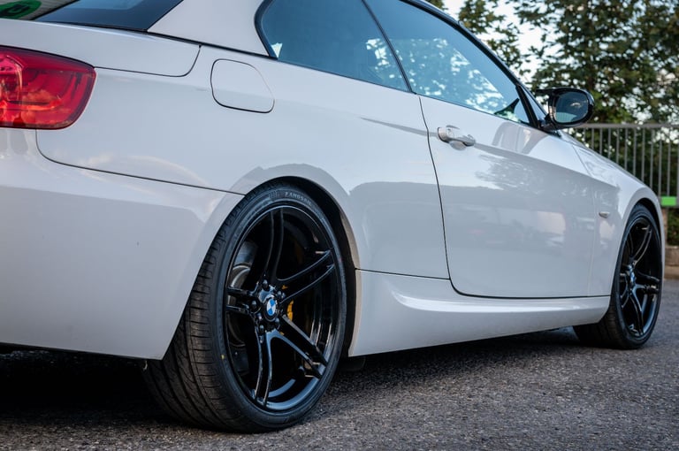 2012 BMW 3 Series 3.0 330d M Sport Convertible 2dr Diesel Steptronic 241 BHP