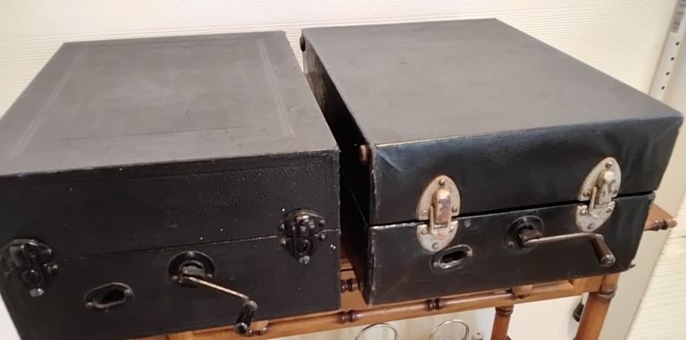 Colombia gramophone/grafonola player + 78s vynal,no dispatch,viewing Gateshead 