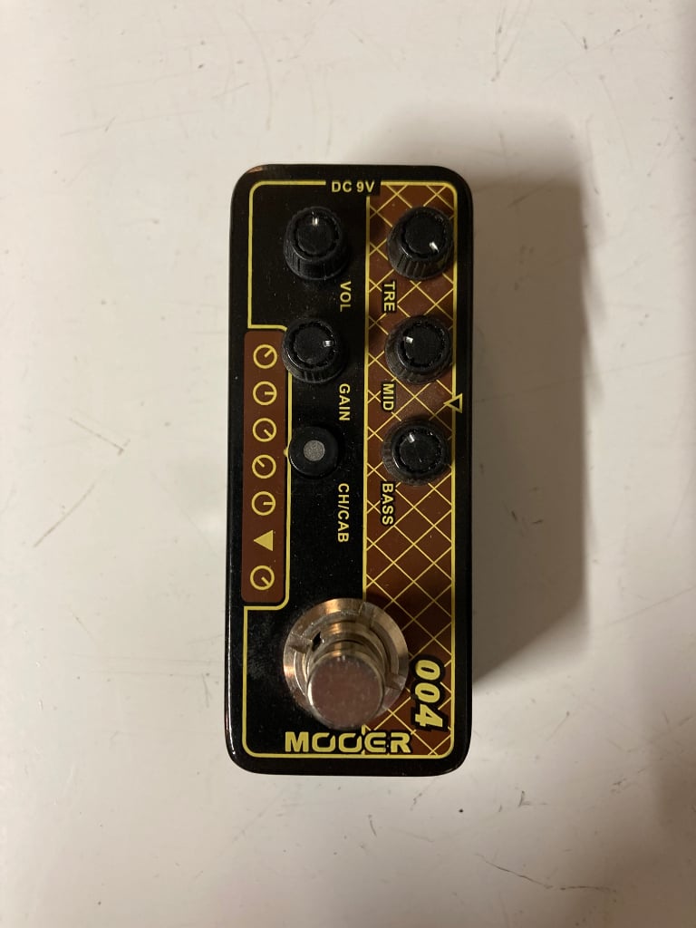 Mooer 004 Day Tripper micro preamp pedal