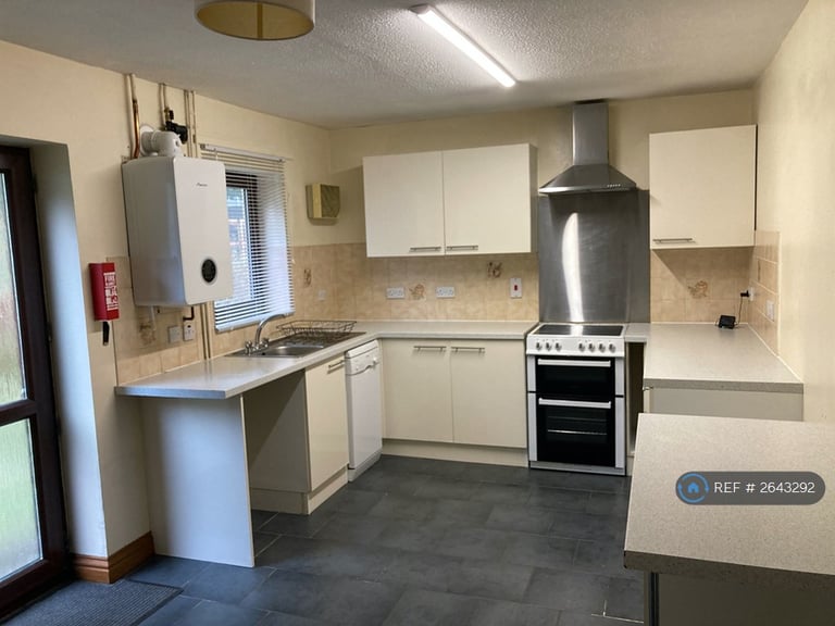 3 bedroom house in Heol Beca, Carmarthen, SA31 (3 bed) (#2643292)