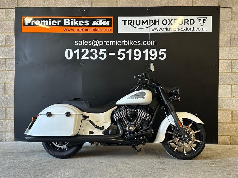 image for STUNNING ONE OWNER 2022/71 INDIAN SPRINGFIELD DARK HORSE MOTORCYCLE 