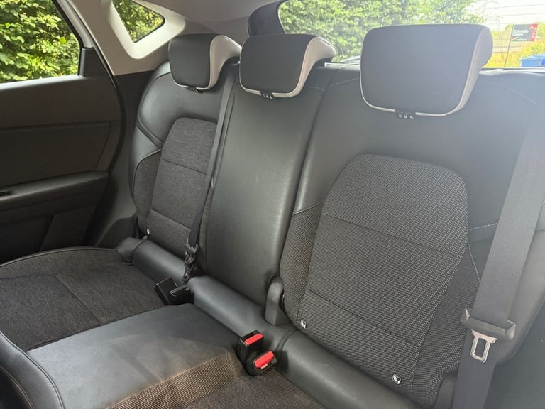 2022 Renault Captur 1.6 E-TECH 9.8kWh SE Edition SUV 5dr Petrol Plug-in Hybrid Auto Euro 6 (s/s H...