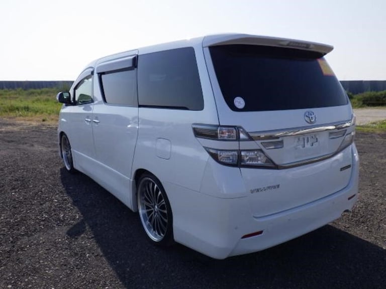 2013 Toyota Vellfire 2.4Z GoldenEyes 2- Cruise Control-Twin Power Doors-Half Leather- Due 22nd O ...