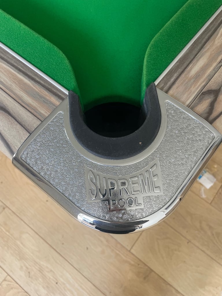 image for Supreme pool table 