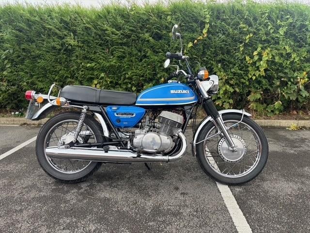 image for 1975 SUZUKI T500 500CC BLUE CLASSIC MOTORCYCLE