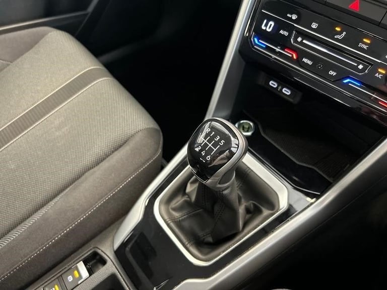 2023 Volkswagen T-Roc 1.0 TSI (110ps) Life MANUAL Hatchback Petrol Manual