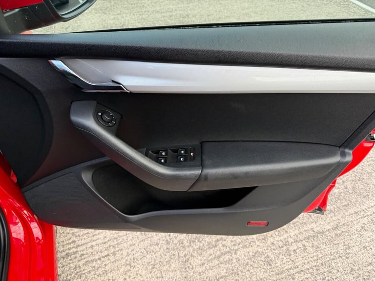 2016 Skoda Octavia 1.6 TDI SE DSG Euro 6 (s/s) 5dr HATCHBACK Diesel Automatic