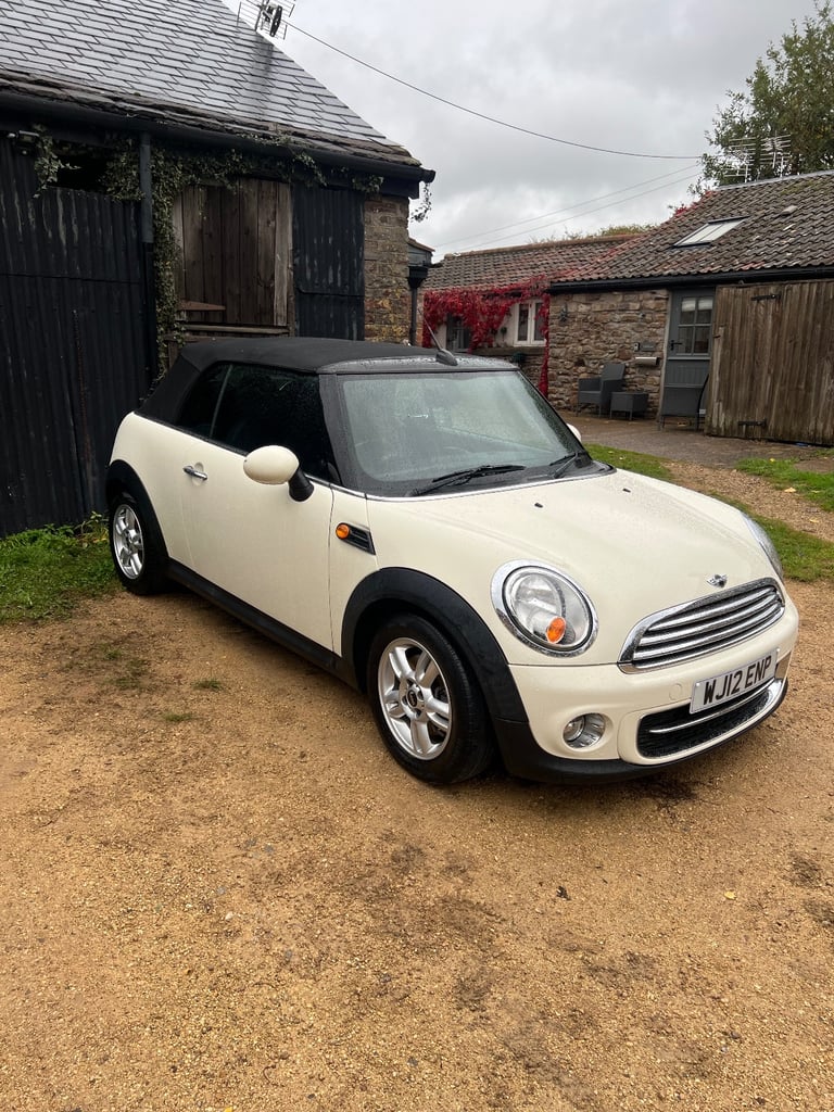 Mini Convertible Cooper Diesel 1.6